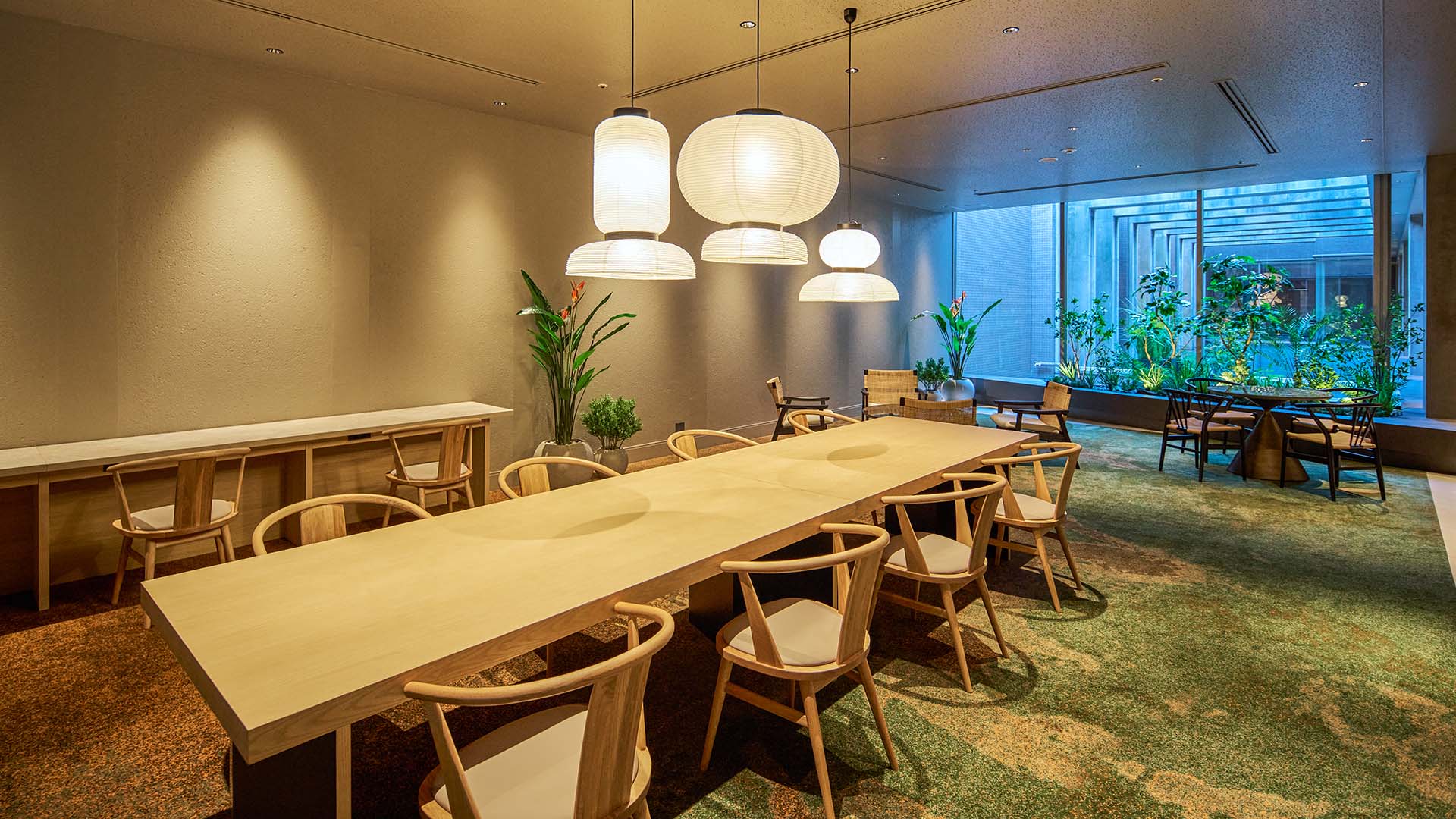 ラウンジ